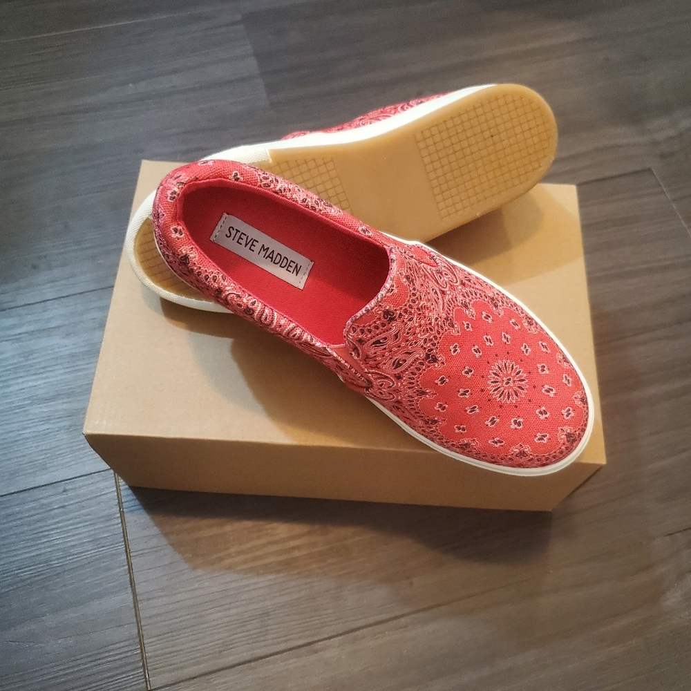 Steve Madden Coulter Red Canvas Sneakers